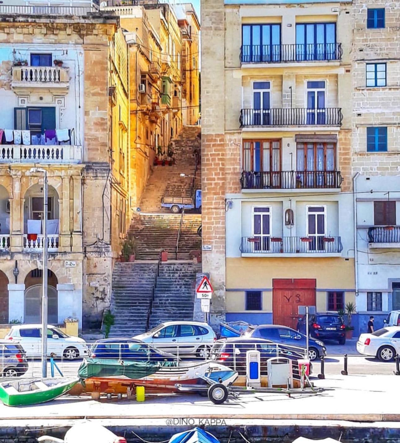 Arcanum Apartment 1 Very Close To Seafront Bus Station And Ferry To Valletta 센글리아 외부 사진